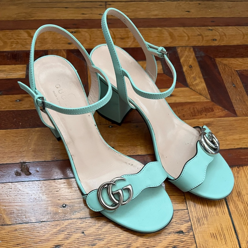 Gucci MM Sea Green Scallop Block Sandal Size 37 - worn two times